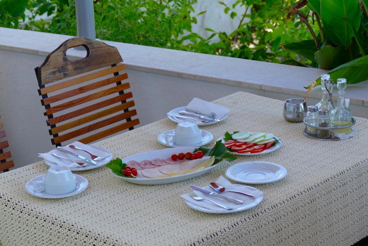 B&B Garni Stefi! Supetarska Draga Exterior photo